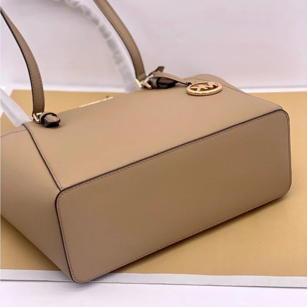 MICHAEL KORS CHARLOTTE LARGE TOP ZIP TOTE AND Wallet Set